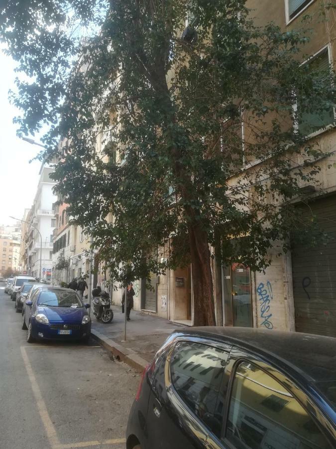 Ferienwohnung Roma Metro Furio Camillo Exterior foto